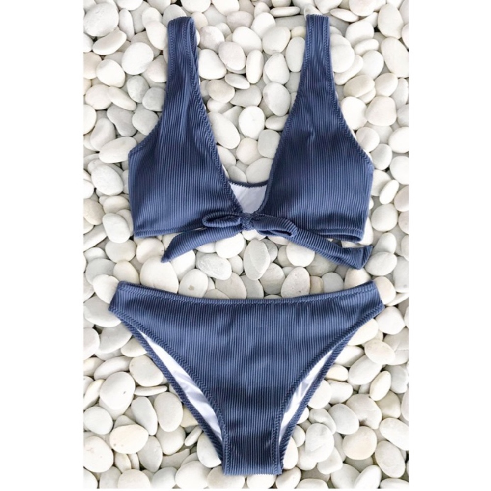 Cupshe Deep Love Solid Bikini Set